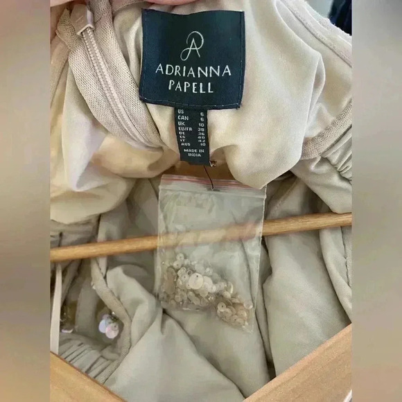 NWT Adrianna Papell x BHLDN Rosie Off The Shoulder Dress Size 6 - Picture 7 of 8